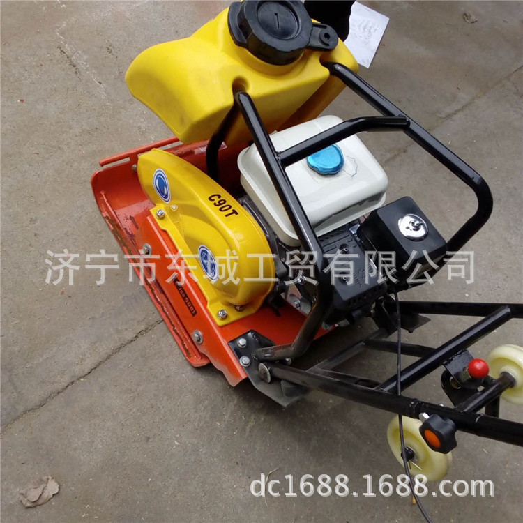液壓平板夯 雙向振動打夯機(jī) 夯實(shí)力強(qiáng) 批發(fā)價格