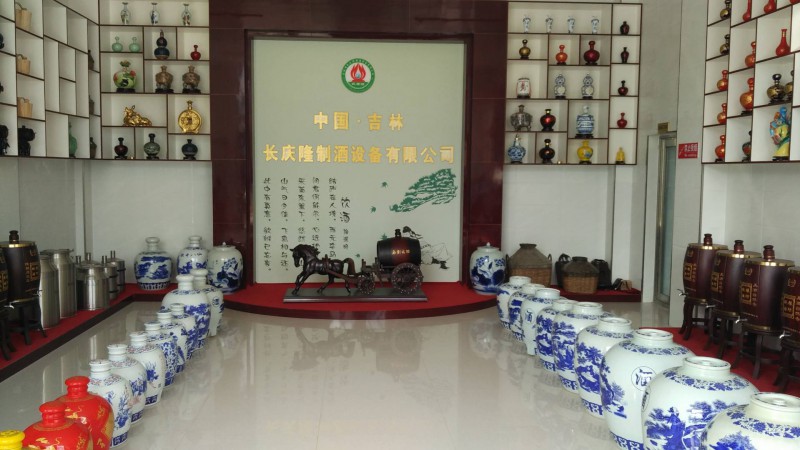 小型釀酒設(shè)備競價(jià)    小型釀酒設(shè)備競價(jià)