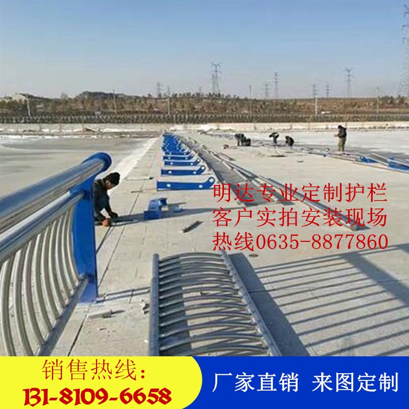橋梁立柱 橋梁護欄 不銹鋼復合管噴塑橋梁防護欄 不銹鋼復合管欄桿