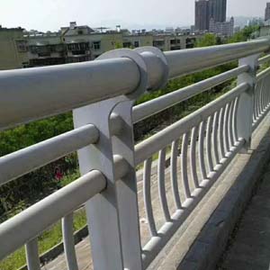 河道隔離不銹鋼復(fù)合管護(hù)欄  不銹鋼復(fù)合管護(hù)欄 防撞不銹鋼復(fù)合管護(hù)欄