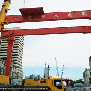 單梁橋式起重機 龍門吊，單梁起重機，雙梁起重機，龍門吊銷售，龍門吊租賃，龍門吊維修保養(yǎng)