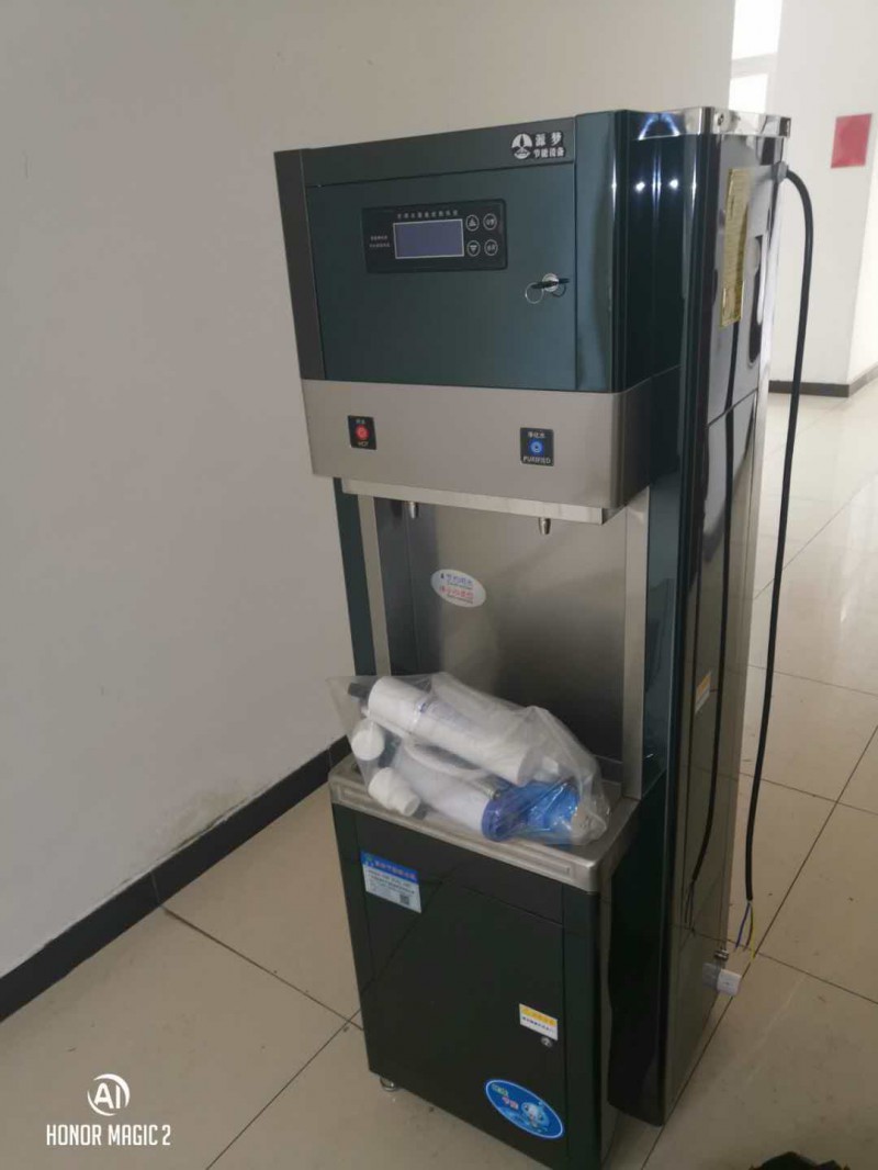 諾潔開水器 飲水機整機微電腦控制，步進式加熱，出水即為開水；