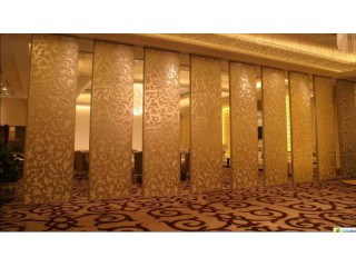 西安鋁合金活動隔斷 框內(nèi)皮革硬包
